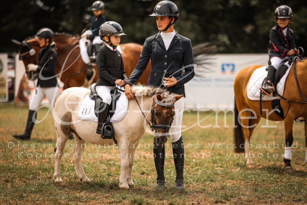 01.SoFZ00192 | Leoni Ertmer Photography - Realisiert mit Pictrs.com