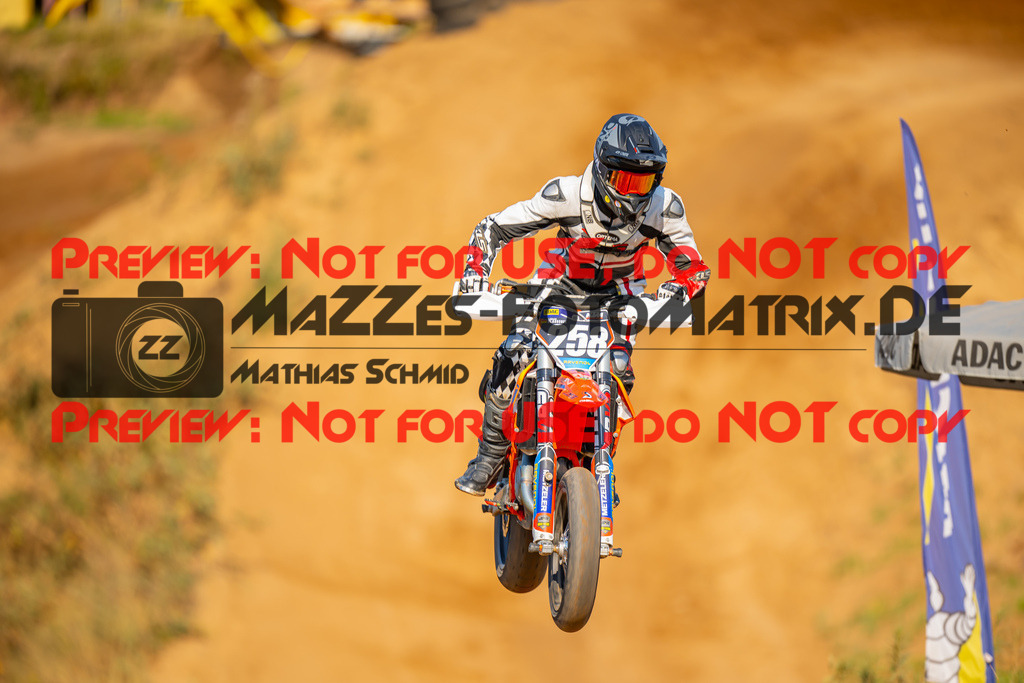 MaZZes-Fotomatrix-20260815-602247 | S2