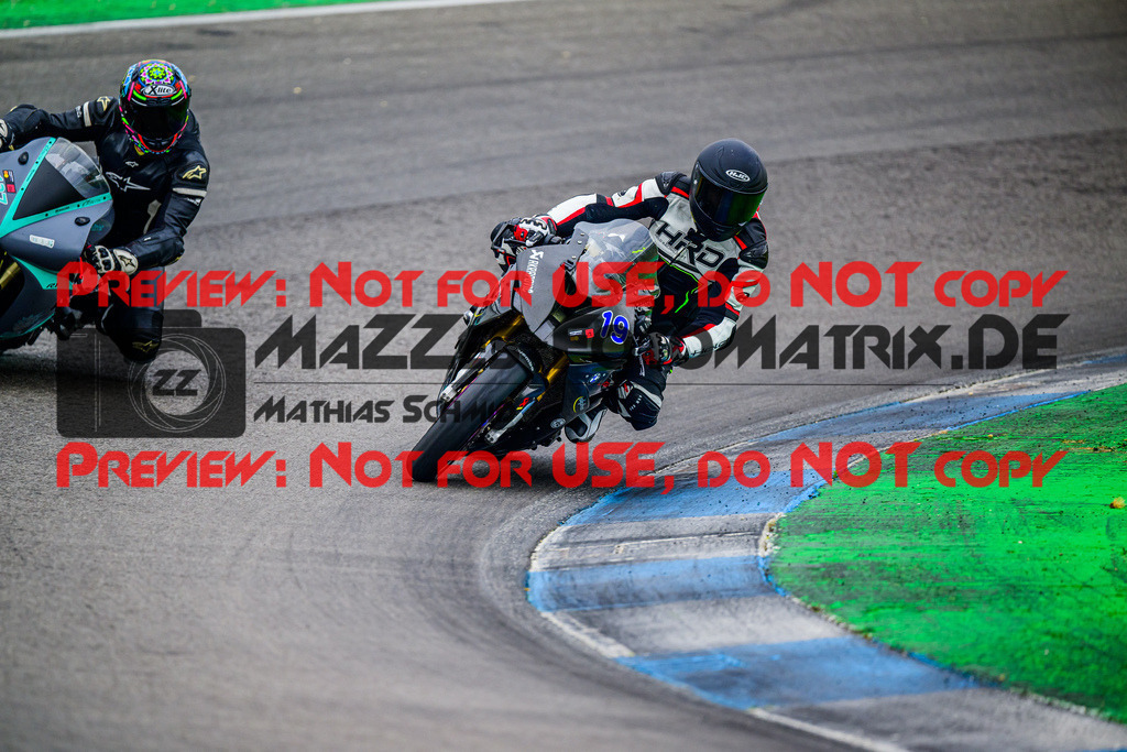 MaZZes_FotoMatrix_240614_6007705_5137 | ROT