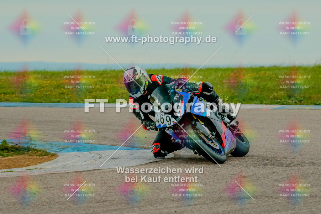 _7D21119 | Hier findet Ihr Bilder von Touristenfahrten auf der Nürburgring Nordschleife oder von anderen Veranstaltungen die ich besucht habe. Viel Spass beim Durch Schauen 