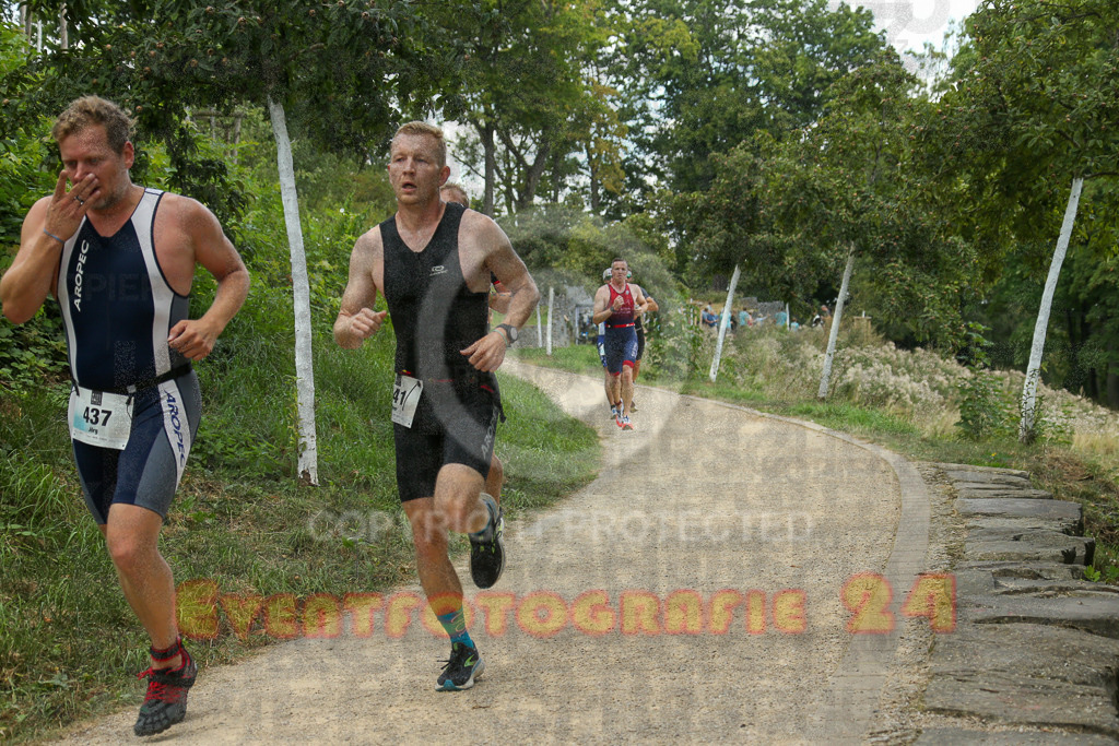 250824_1353_EX1_4133 | Sportfotografie im Rhein-Sieg Kreis, Köln, Bonn, NRW, Rheinland Pfalz, Hessen, etc. Unser Tätigkeitsfeld umfasst den Laufsport vom Volkslauf über den Marathon, Duathlon, Triathon bis zum Ultralauf wie Kölnpfad Ultra oder Schindertrail.