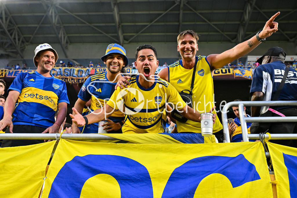 FC Bayern München - Boca Juniors | Das Hard Rock Stadium in Miami ist fest in Hand der Argentinieschen Fans der Boca Juniors / Argentinien / Argentina / Symbolbild / FIFA Club World Cup: FC Bayern Muenchen - Boca Juniors, Hard Rock Stadium am 20.06.2025