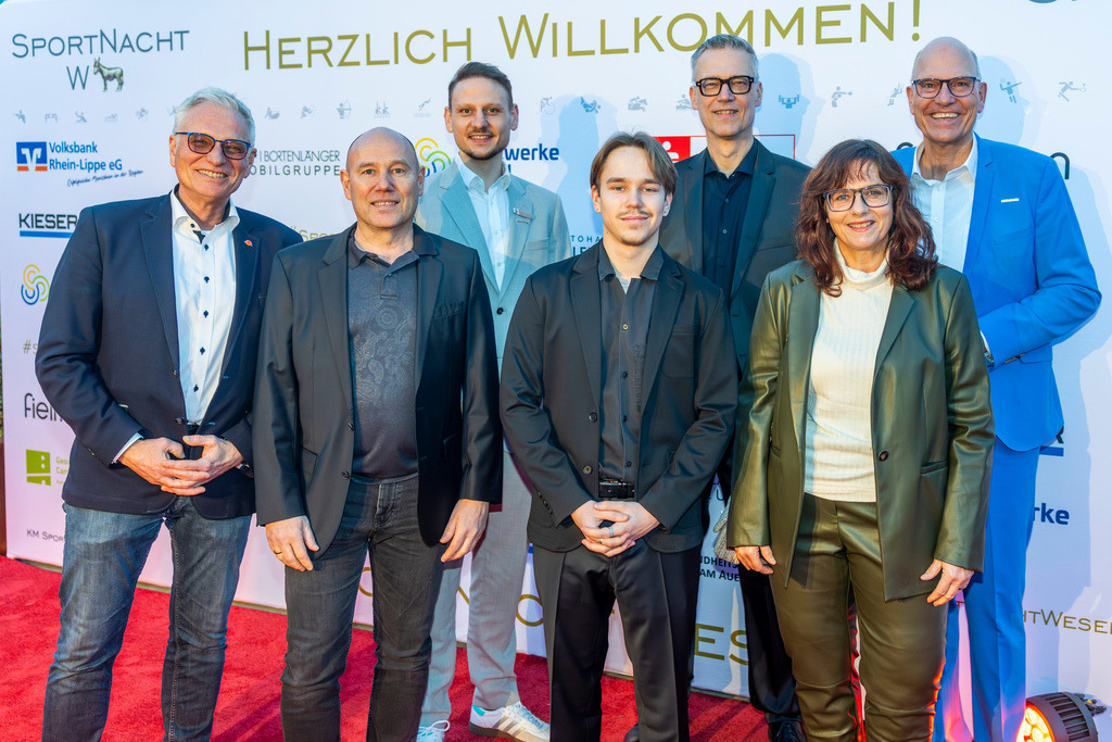 top-top.de 260306-231 | Foto, Video, Fotografie, Videografie, Fotobox, DJ, Discjockey, Musik, Musikbox, Veranstaltung, Photobooth, Amazon, Ebay, Buchtipp, Bestseller, Autor, Verlag, Buch, Wesel, Hamminkeln, NRW, Dinslaken, Rees, Drohne, Hochzeit, Party, Fotobox, Wesel, Fotograf