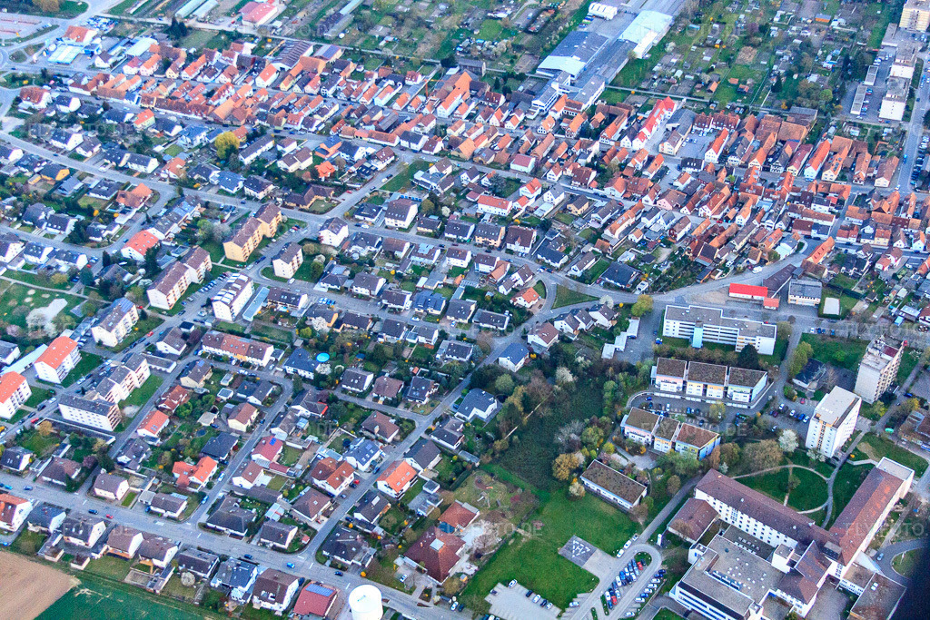 Luftbild: Sauerbruchstr in Kandel im Bundesland Rheinland-Pfalz in Deutschland. Foto: IMG_63595.jpg vom 28.03.2014 durch Werner Riehm/FLY-FOTO.de