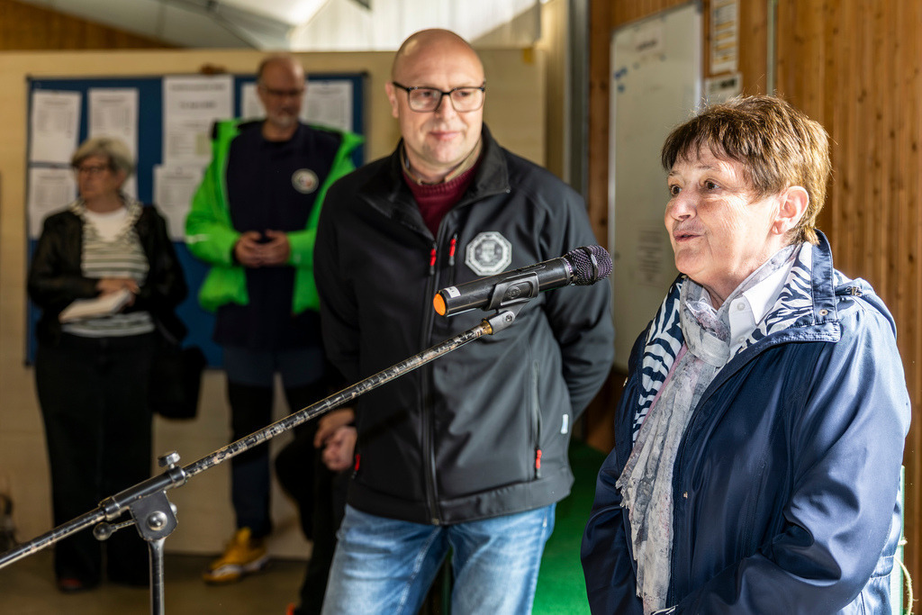 top-top.de 260412-064 | Foto, Video, Fotografie, Videografie, Fotobox, DJ, Discjockey, Musik, Musikbox, Veranstaltung, Photobooth, Amazon, Ebay, Buchtipp, Bestseller, Autor, Verlag, Buch, Wesel, Hamminkeln, NRW, Dinslaken, Rees, Drohne, Hochzeit, Party, Fotobox, Wesel, Fotograf