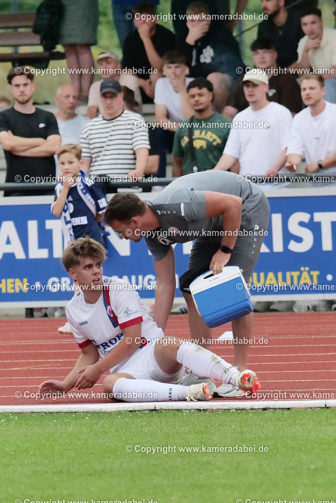 Fußball : Testspiel : SuS 09 Dinslaken - Schalke 04 U 19 am 25.07.2024 | Foto : Jochen Emde / www.kameradabei.de - Realisiert mit Pictrs.com