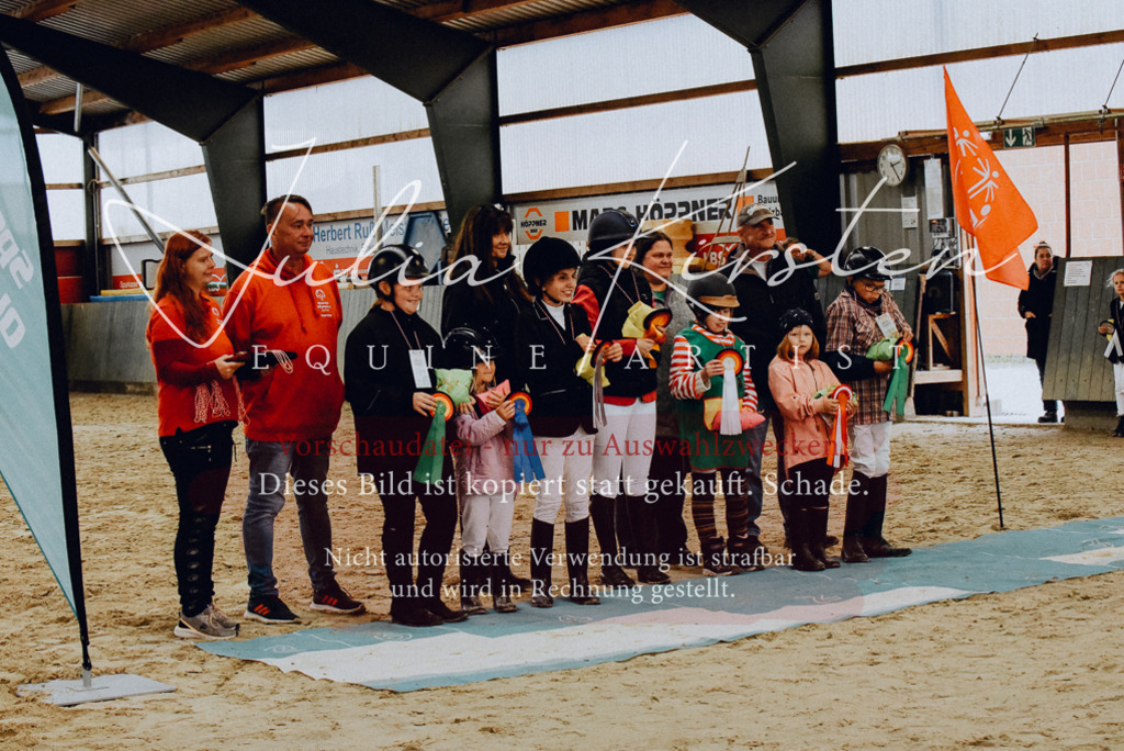 DSC_7055 | Pferde- und Turnierfotografie in Westsachsen. Pferdeportraits, Auftragszeichnungen und intuitive Kunst.