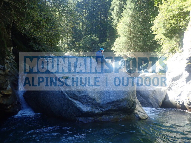 P9190077 | Bestelle die Bilder deines Berg- oder Wasser-Abenteuers mit Mountain Sports bequem von zu Hause aus direkt über unseren Online Fotoshop von pictrs.com. - Realisiert mit Pictrs.com