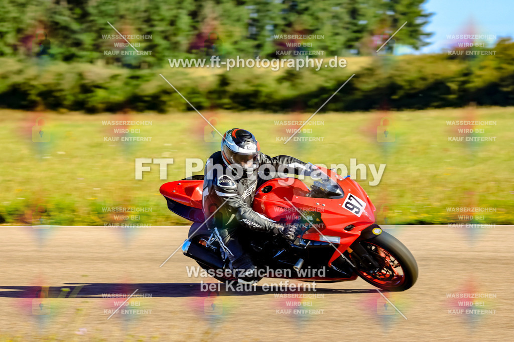 097-1381 | Hier findet Ihr Bilder von Touristenfahrten auf der Nürburgring Nordschleife oder von anderen Veranstaltungen die ich besucht habe. Viel Spass beim Durch Schauen 