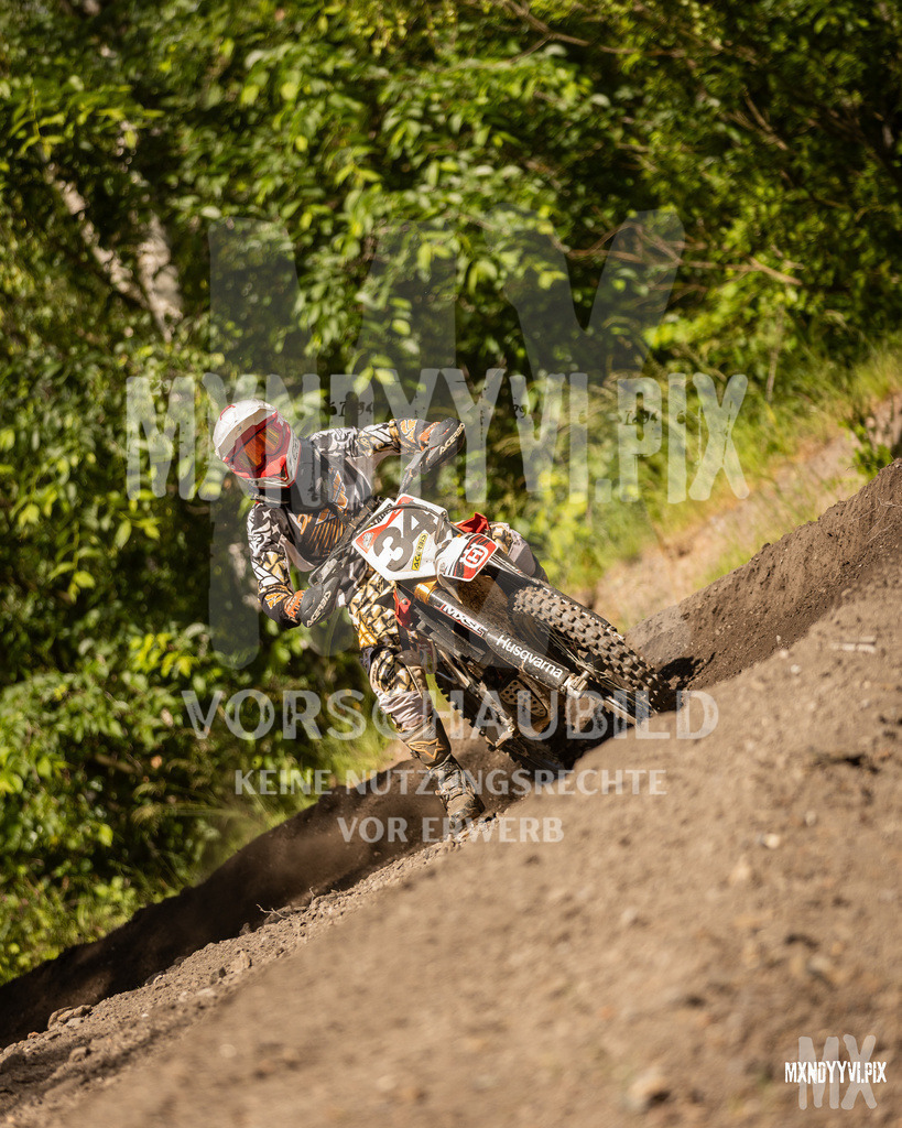 866A1050 | mxndyyvipix