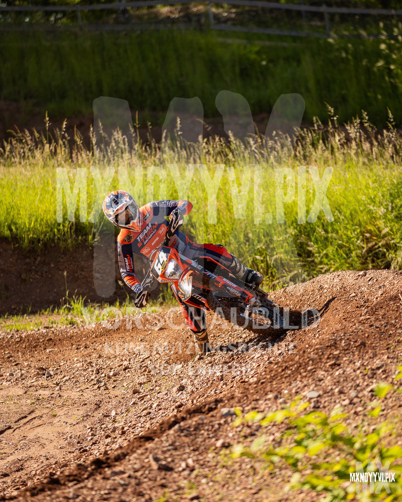 866A0710 | mxndyyvipix