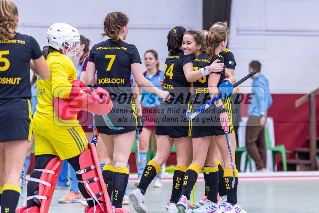SM_2025-01-12_wD5_-133 | 1.Bundesliga Hallenhockey  (W) UHC - HTHC / 2:3 (2:1)