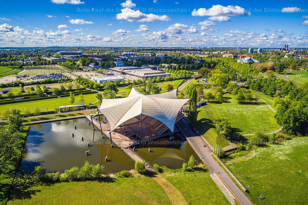 Luftbild Magdeburg Elbauenpark Seebühne Messegelände MVGM-0010 | Elbauenpark und Seebühne auf dem Messegelände der MVGM im Frühjahr - Realisiert mit Pictrs.com