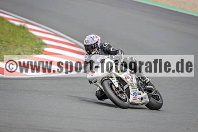 spof9469 | Professionelle Fotos von Sportveranstaltungen, aber auch Hochzeiten und anderen Events. - Realisiert mit Pictrs.com