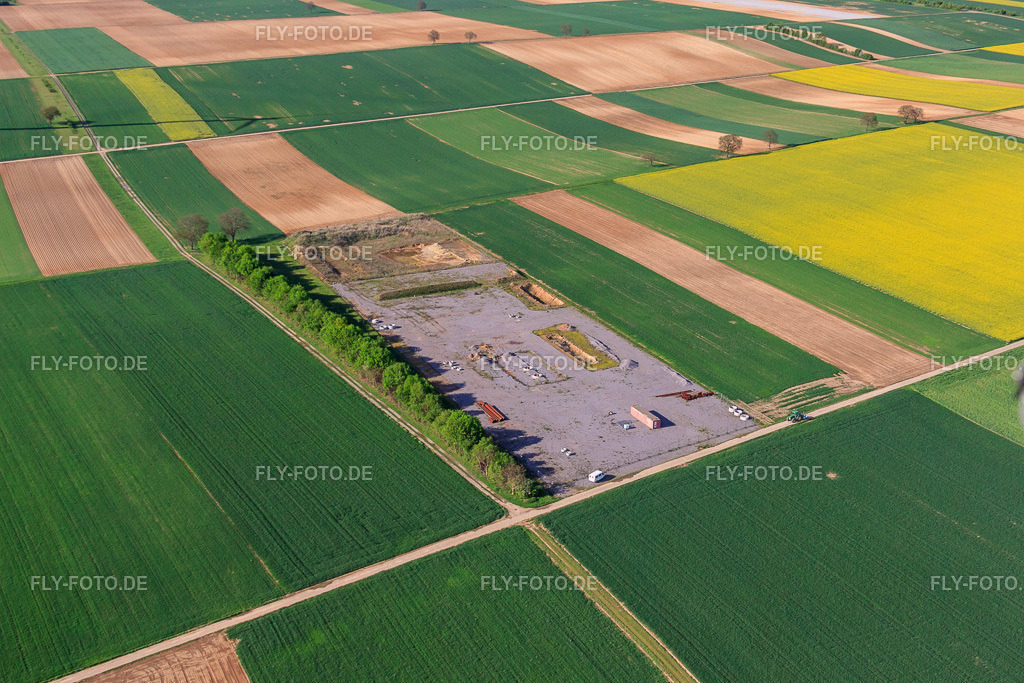 Geothermiebaustelle Probebohrung | Luftbild: Geothermiebaustelle Probebohrung in Rülzheim im Bundesland Rheinland-Pfalz in Deutschland. Foto: IMG_49970.jpg vom 01.05.2012 durch Werner Riehm/FLY-FOTO.de - Realisiert mit Pictrs.com