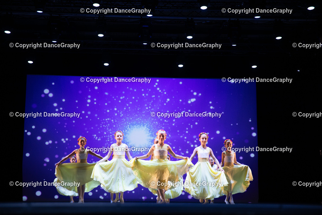 GPHY4719 | DanceGraphy - Realisiert mit Pictrs.com