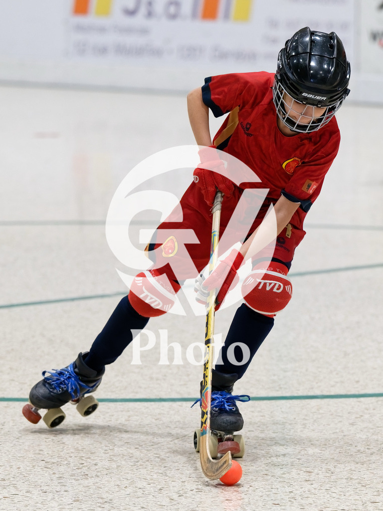 U11  - Geneve RHC v Pully RHC  |  during the U11  match between Geneve RHC and Pully RHC  at Centre sportif de la queue d'arve in Geneve, Switzerland