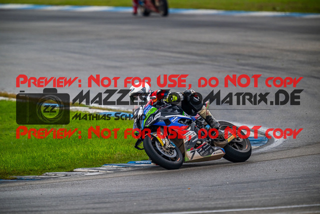 MaZZes_FotoMatrix_220925_6347 | IDM1000