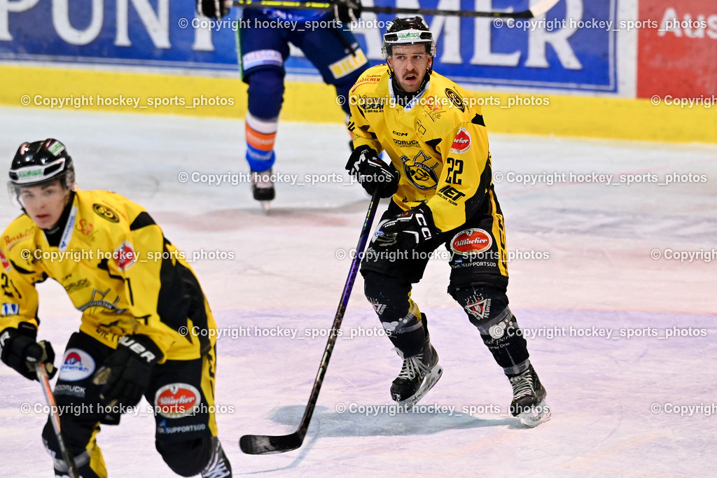 ESC SPARKASSE STEINDORF vs. MET PHOTOVOLTAIK HORNETS SPITTAL | #22 Thaler Tim EC Hornets Spittal, ESC SPARKASSE STEINDORF vs. MET PHOTOVOLTAIK HORNETS SPITTAL, ESC SPARKASSE STEINDORF vs. MET PHOTOVOLTAIK HORNETS SPITTAL am 22.11.2025 in Steindorf (Ossiachersee Halle), Austria, (Photo by Bernd Stefan)