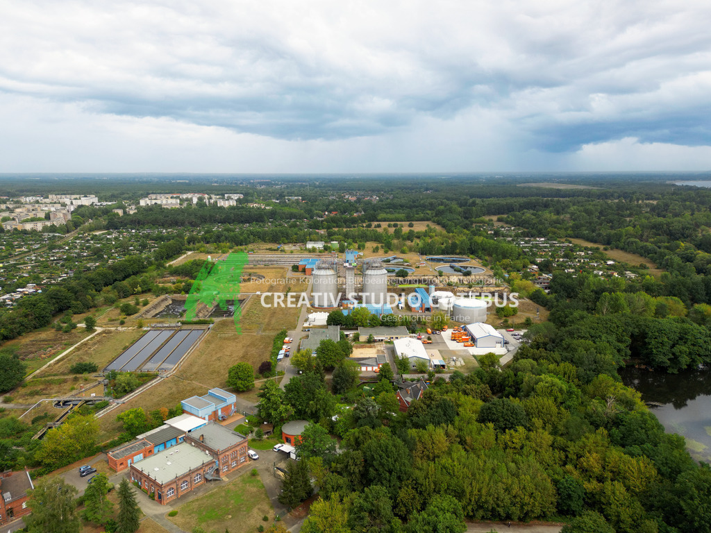 Kläranlage Cottbus | Kläranlage Cottbus mit den beiden Faultürmen - Realisiert mit Pictrs.com