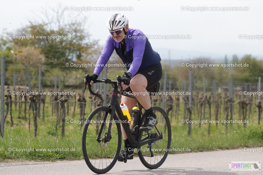 368A5824 | Neusiedlersee Radmarathon 2026@sportshot_your_pictrs #yourpictures#roadtowm2029 #nrm #neusiedlerseeradmarathon #neusiedlersee #neusiedlerseetourismus #burgenland #mörbisch #nrm26 #burgenlandtourismus #voglundco #poweredbyburgenlandtourismus #radsport #rad #marathon #ucigranfondo #visitburgenland #ucigranfondoworldseries