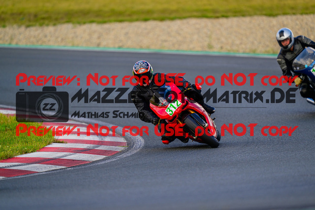 MaZZes_FotoMatrix_240724_6007705_2-165 | GRUEN