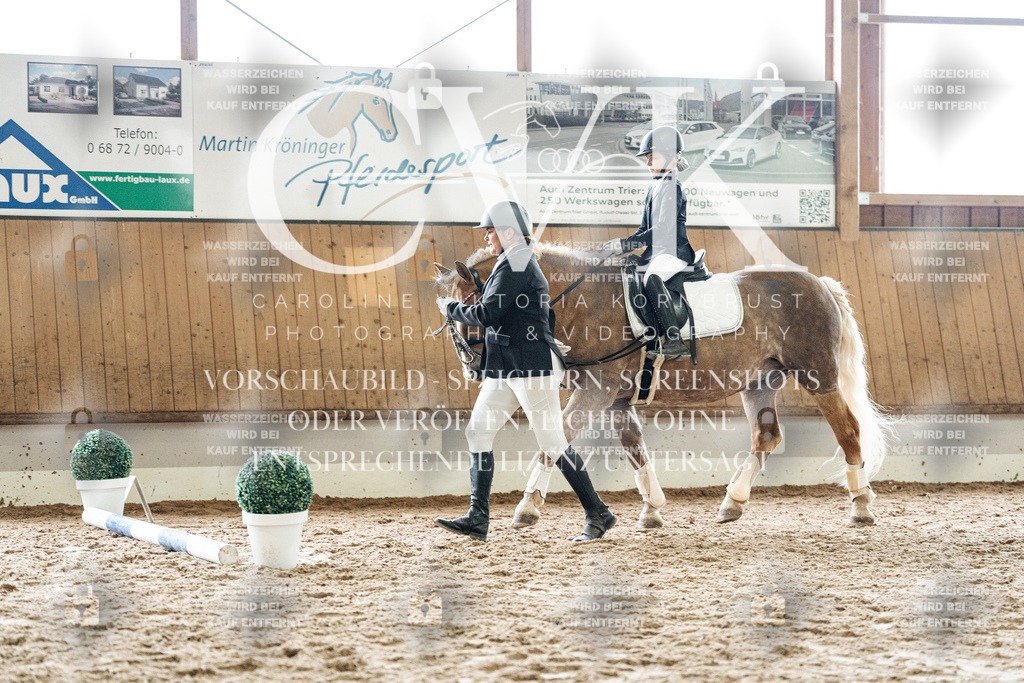 CK902443 | Turnierfotografie Pferdefotografie Trier Rheinland-Pfalz Pferdesport Reitsport Tierfotografie Sportfotografie Pferdevideo Pferdevideografie Equestrianvideography equestrianphotography  - Realisiert mit Pictrs.com