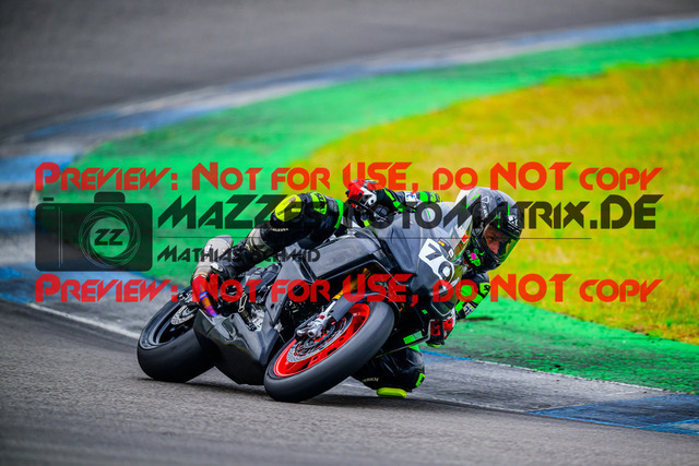 MaZZes_FotoMatrix_240614_6007705_5239 | WEISS