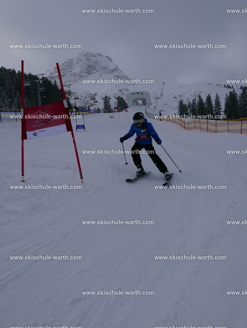 Mara (1) | Photos von der Skischule Warth - Realisiert mit Pictrs.com