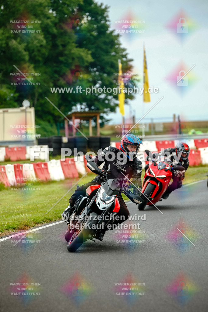 VBK-4223 | Hier findet Ihr Bilder von Touristenfahrten auf der Nürburgring Nordschleife oder von anderen Veranstaltungen die ich besucht habe. Viel Spass beim Durch Schauen 