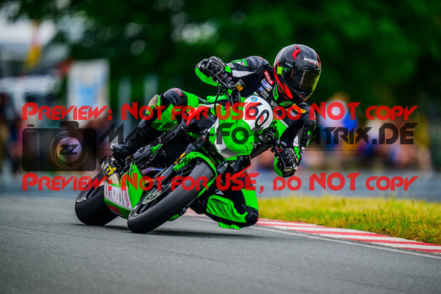 MaZZes_FotoMatrix_240727_6007705_2638 | TWIN