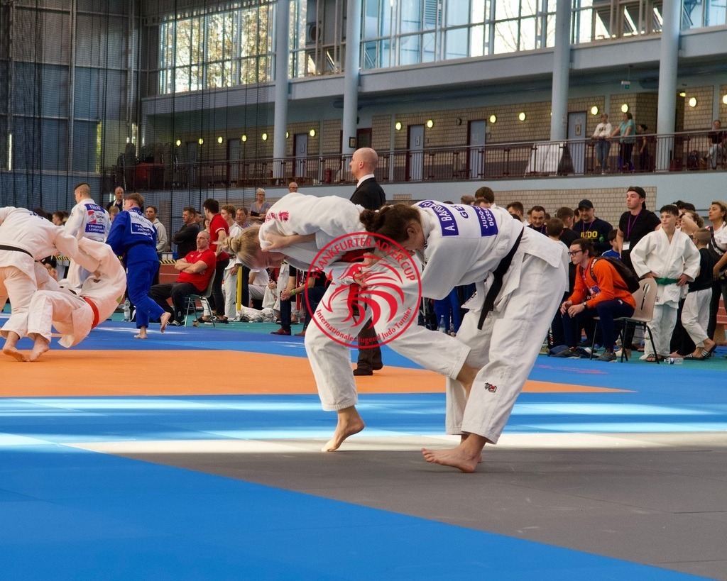 RAS_8441 | Fotos vom Adler Cup - Pictures from Adler Cup

Hier findet Ihr alle Eindrücke und großen Momente der Adler Cup Wochenenden. Here you will find all impressions and great moments of the Adler Cup weekends. - Realisiert mit Pictrs.com