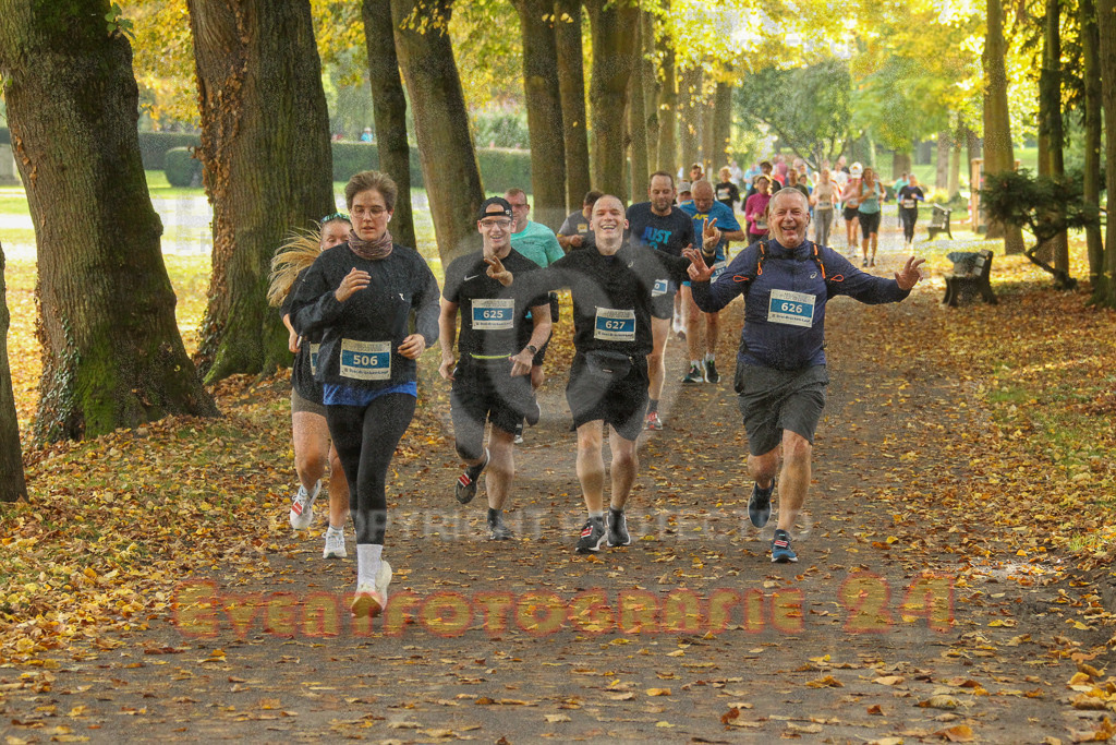 241020_0956_EV4_3471 | Sportfotografie im Rhein-Sieg Kreis, Köln, Bonn, NRW, Rheinland Pfalz, Hessen, etc. Unser Tätigkeitsfeld umfasst den Laufsport vom Volkslauf über den Marathon, Duathlon, Triathon bis zum Ultralauf wie Kölnpfad Ultra oder Schindertrail.