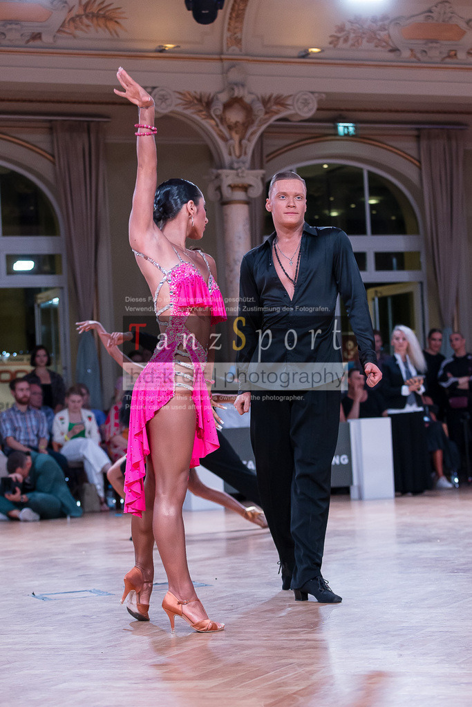 20240706_WDSF_WO_Latin_11602 | Tanzsportbilder, Standardtanz, Lateintanz, WDSF, DTV, LTVB, dancecomp, goc, hessen tanzt, blaues band der spree, walzer, tango, wiener walzer, slowfox, quickstepp, samba, rumba, cha-cha-cha, paso doble. jive, hd-kroft photography, turniertanzsport