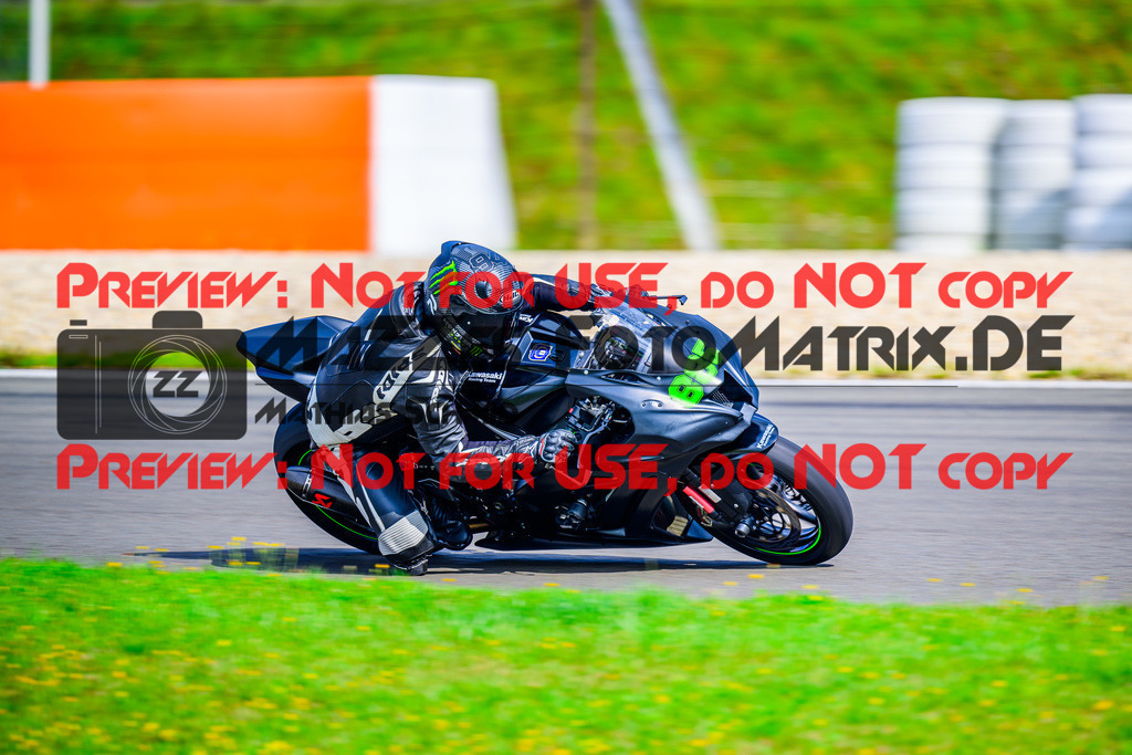 MaZZes_FotoMatrix_240910_6007705_8041 | GELB