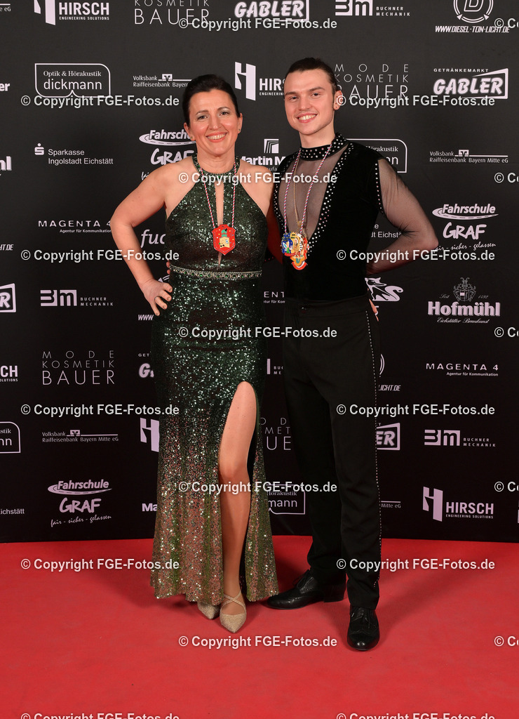 20240128-fge-fotos-0434 | Hofball der FGE am 28.01.2024 im Alten Stadttheater in Eichstätt. - Realisiert mit Pictrs.com