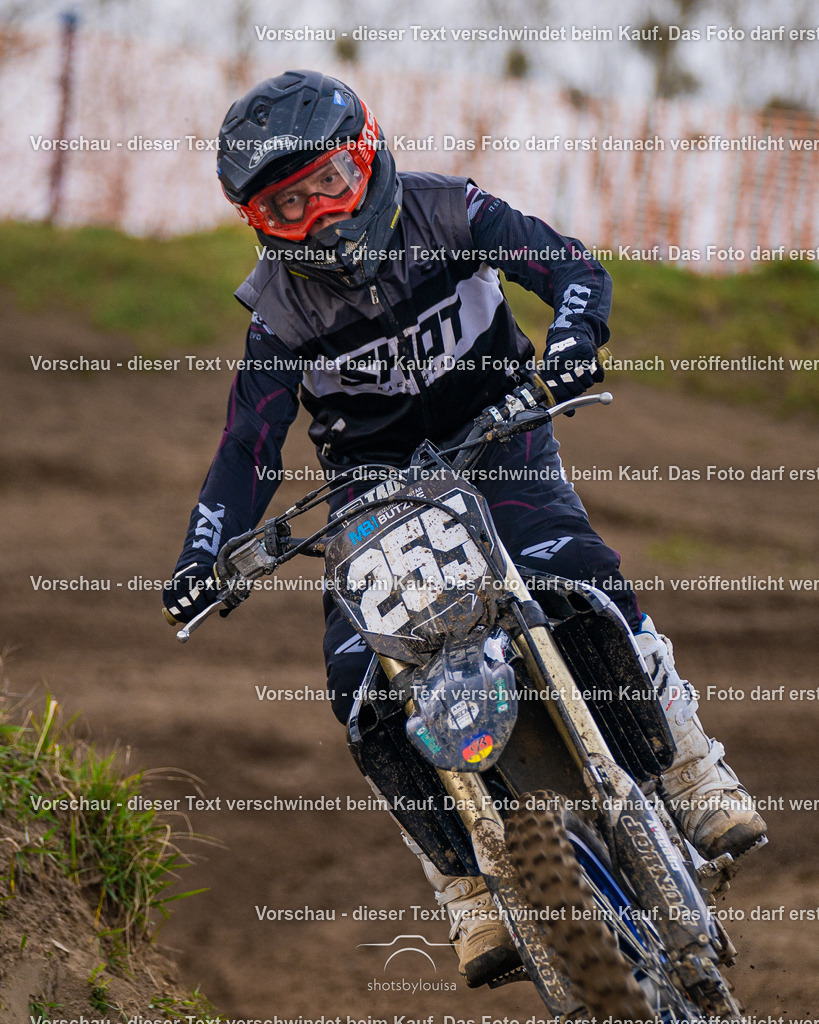 25_03_15_Schönfeld-6801 | Sportfotografin aus Berlin-Brandenburg mit Fokus auf Motocross. Ich halte deine sportliche Leistung und echte Emotionen auf und neben der Strecke professionell fest. Entdecke die Fotos von deinem Rennen und bestelle sie direkt hier im Shop.