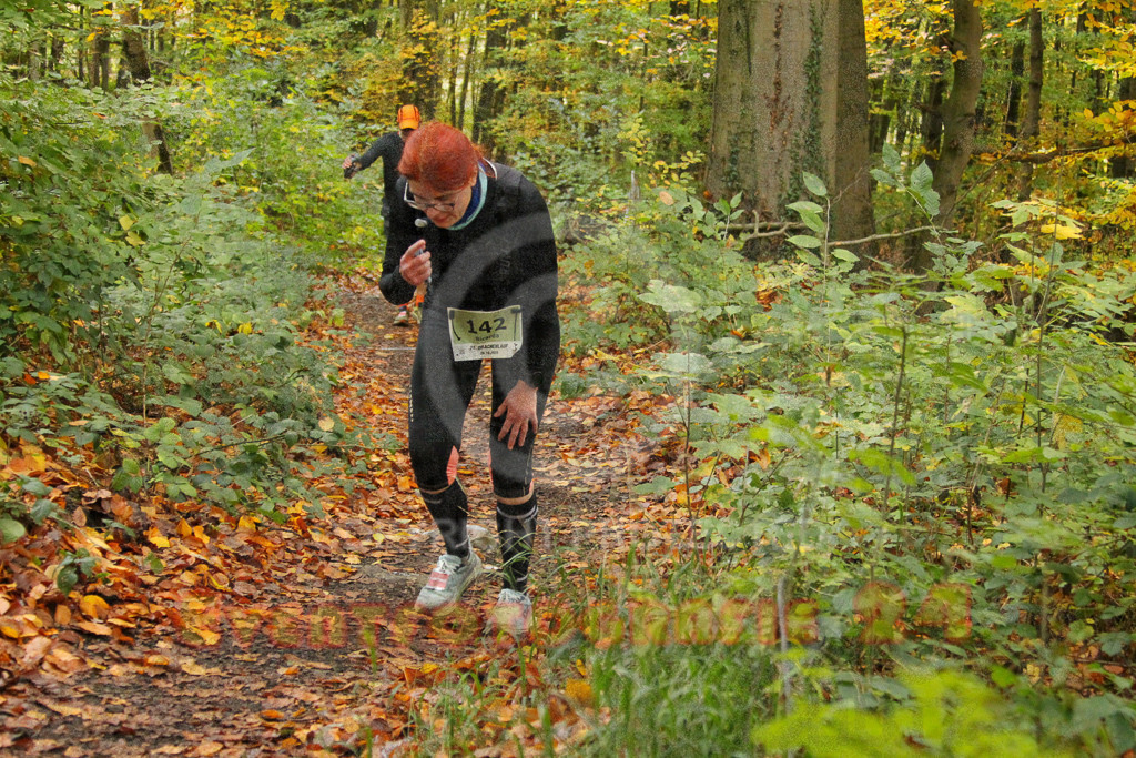 251026_1312_EV4_6619 | Sportfotografie im Rhein-Sieg Kreis, Köln, Bonn, NRW, Rheinland Pfalz, Hessen, etc. Unser Tätigkeitsfeld umfasst den Laufsport vom Volkslauf über den Marathon, Duathlon, Triathon bis zum Ultralauf wie Kölnpfad Ultra oder Schindertrail.