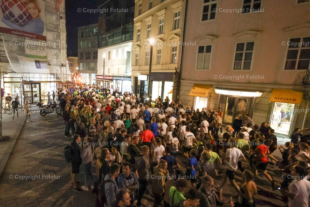 20230928bmmac22-3 | Linz, AUSTRIA 26.Sept.23 - Night Run, Image shows 
Photo: Sportmediapics.com/ Manfred Binder