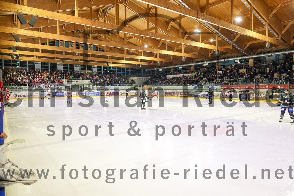 2023-03-19_142_TSV_Erding_gegen_TEV_Miesbach | Erding, Deutschland, 19.03.2023:
Eishockey, Bayernliga Playoffs 2022 / 2023, Halbfinale, TSV Erding gegen TEV Miesbach, Endergebnis: 

Daniel Krzizok (Erding Gladiators, #18)

Foto: Christian Riedel / fotografie-riedel.net