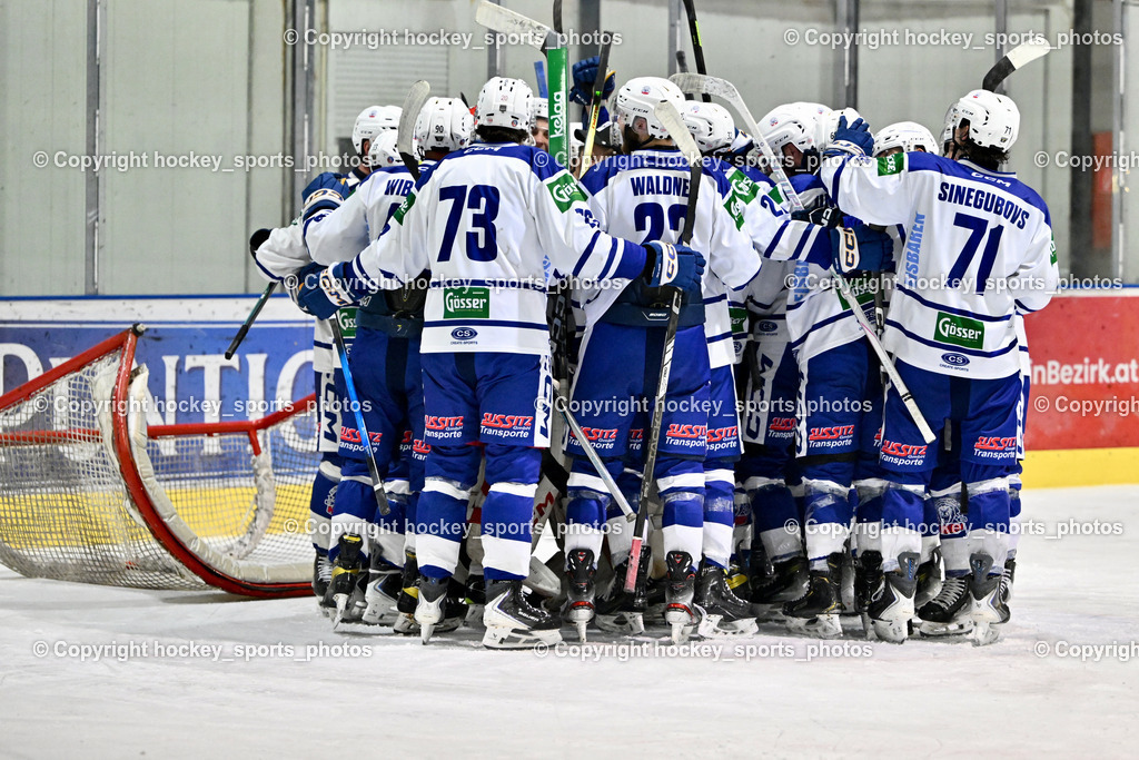 ESC Sparkasse STEINDORF vs. UECR Huben | Jubel UECR Huben Mannschaft, ESC Sparkasse STEINDORF vs. UECR Huben, ESC Sparkasse STEINDORF vs. UECR Huben am 30.01.2026 in Steindorf (Ossiachersee Halle), Austria, (Photo by Bernd Stefan)