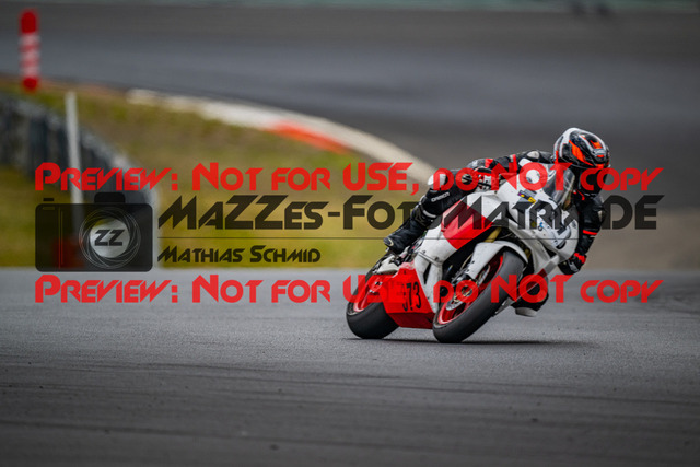 MaZZes_FotoMatrix_230719_6114 | GELB