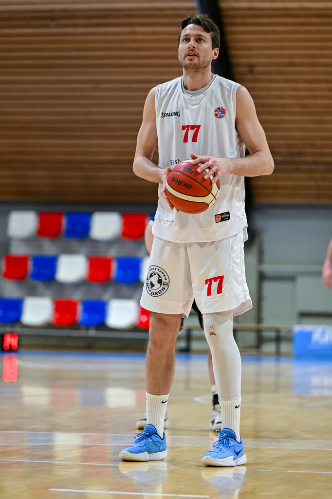 gml_041 | Fotos von Basketballspielen aus dem Raum NRW fotografiert von Gero Mueller-Laschet und Daniel Schaefer - Realisiert mit Pictrs.com