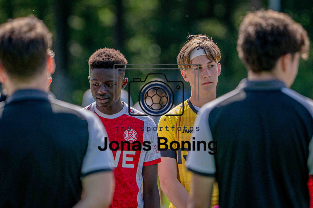 Fußball I C-Junioren I Saison 2025-2026 I Pfingsturnier Langförden I 15776 | jns.sportfotos - Realisiert mit Pictrs.com
