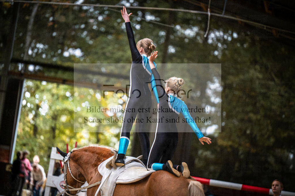 DOS_0223 | Entdecke hochwertige Reitturnierfotos von Foto Oger. Professionell, emotional und authentisch – jetzt Lieblingsmomente im Shop bestellen.Deutschlandweite Turnierfotografie. - Realisiert mit Pictrs.com