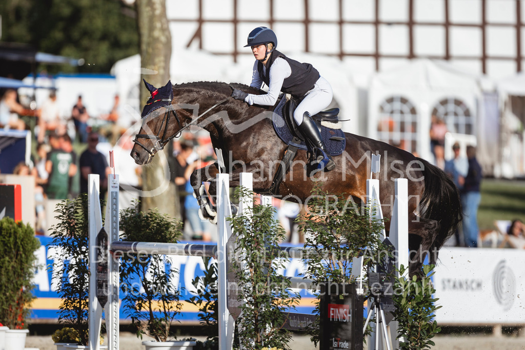 240711_BHO_M1-Spr-1-701 | Deine schönsten Turniermomente als professionelle Fotos! Entdecke hochwertige Pferdesport-Fotografie im Online-Shop. Jetzt Fotos finden & bestellen!