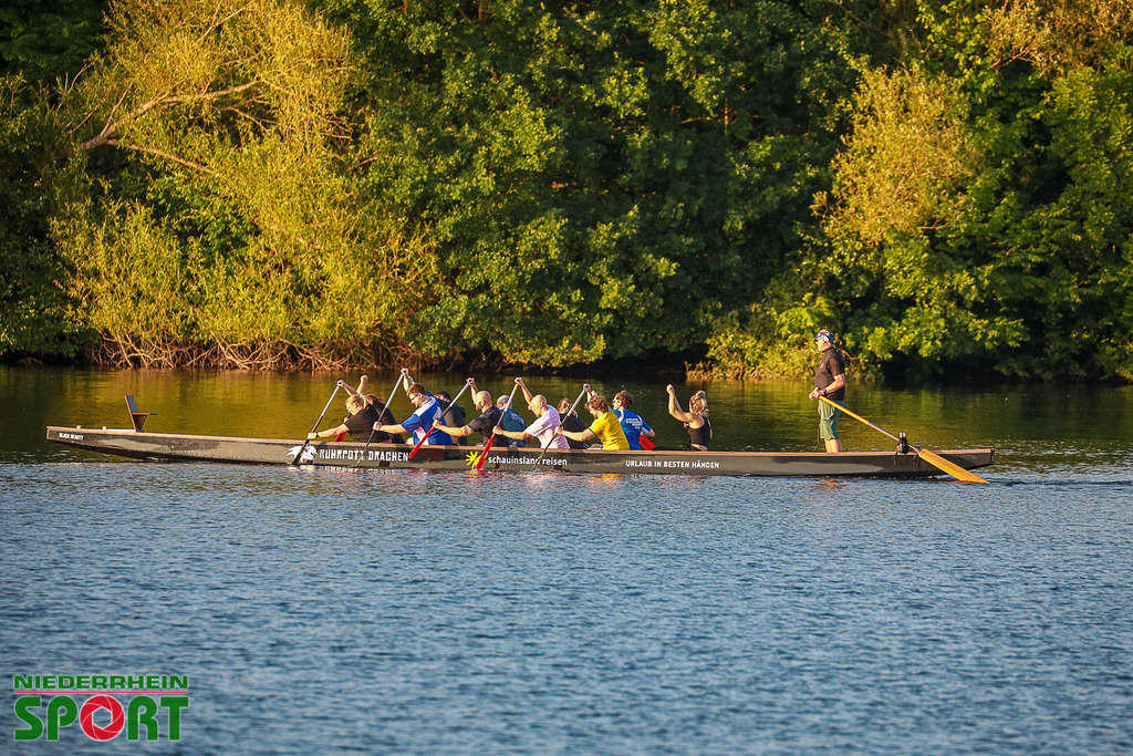 Drachenboot-Training_Wedau110625_033 | Bildergalerie von Sport-Ereignissen aber auch von weiteren spannenden Dingen - nicht nur vom Niederrhein. In Anlehnung an den bekannten Spruch von Hanns Dieter Hüsch heißt das Motto: "Niederrhein ist überall".  - Realisiert mit Pictrs.com