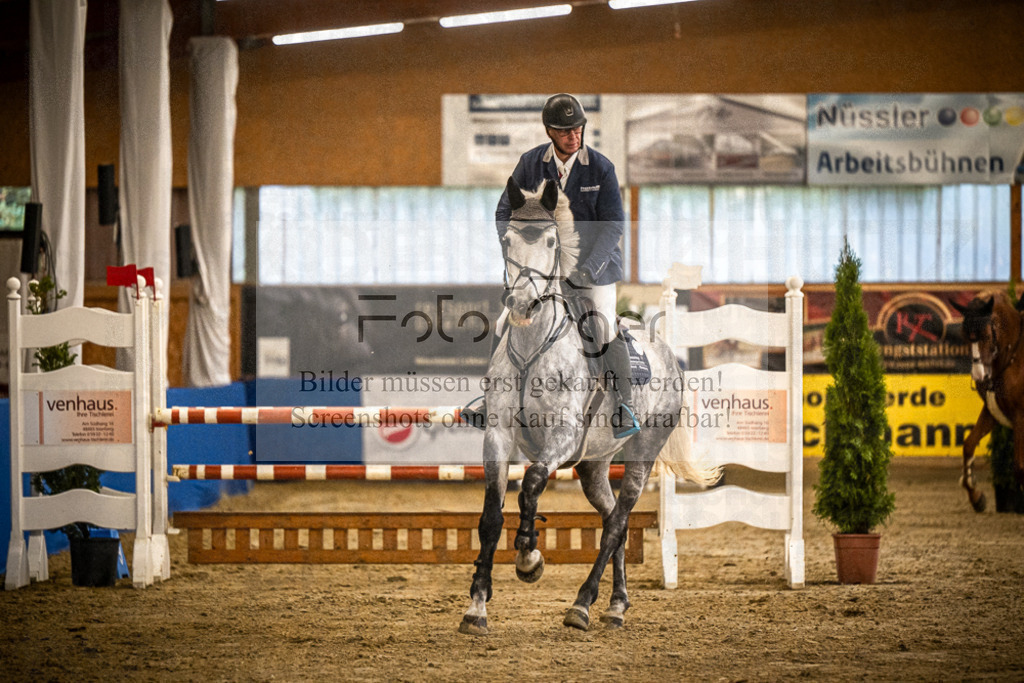DOS_B1194 | Entdecke hochwertige Reitturnierfotos von Foto Oger. Professionell, emotional und authentisch – jetzt Lieblingsmomente im Shop bestellen.Deutschlandweite Turnierfotografie. - Realisiert mit Pictrs.com