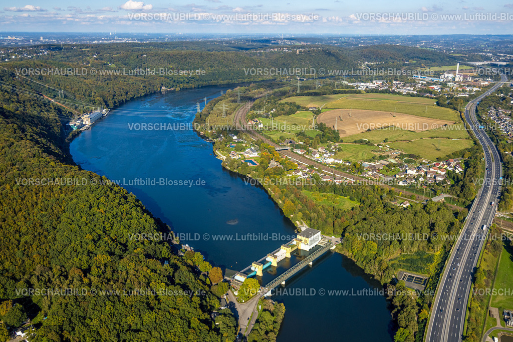Hagen241005640 | Luftbild, Hengsteysee mit RWE Koepchenwerk, Laufwasserkraftwerk Hengstey und Hengsteysee-Brücke Ost historische Sehenswürdigkeit, Strandhaus Salitos Beach Hengsteysee, Freibad Südufer, Deutsche Bahn AG Bahnlinie Hagen und Autobahn A1, Boele, Hagen, Ruhrgebiet, Nordrhein-Westfalen, Deutschland