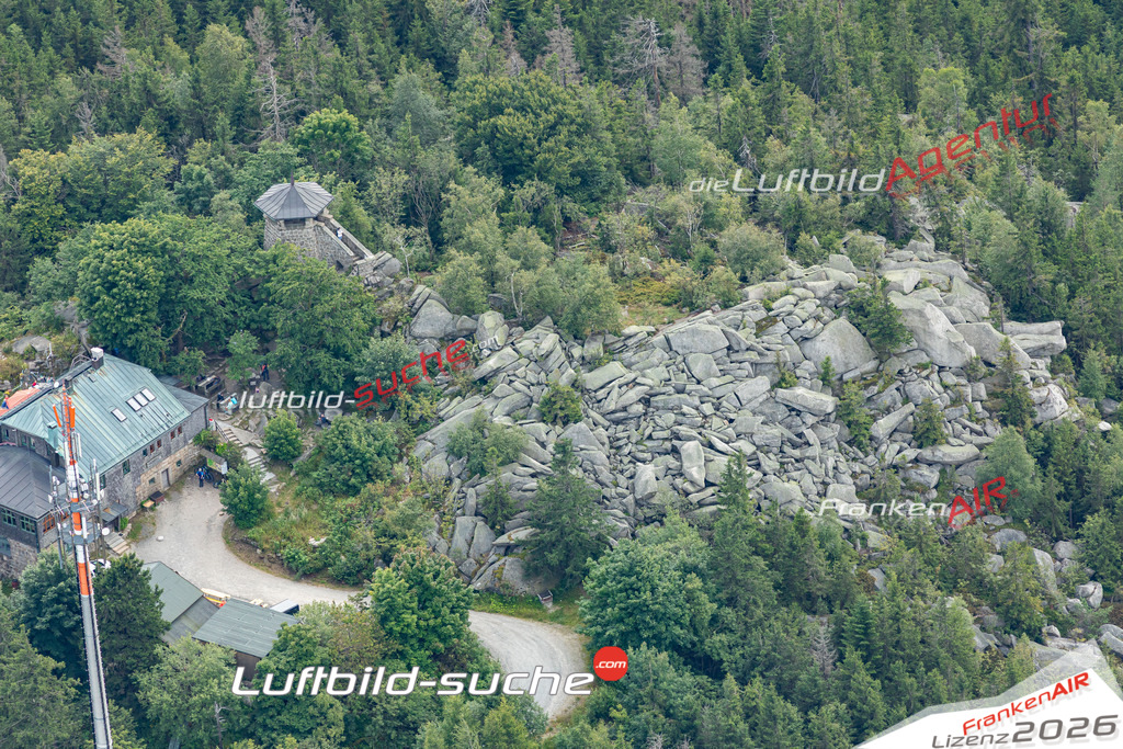 Aktuelles Luftbild von Kösseine Tröstau Kauf mit Lizenz / Bildrechten möglich- Die Luftaufnahme wurde 2021 mittels UL-Flugzeug erstellt ( keine Drohne ) - hochauflösende Kamera-Systeme von  Canon -Beste Qualität - Für grossformatige Ausdrucke geeignet. Die Geschenkidee !